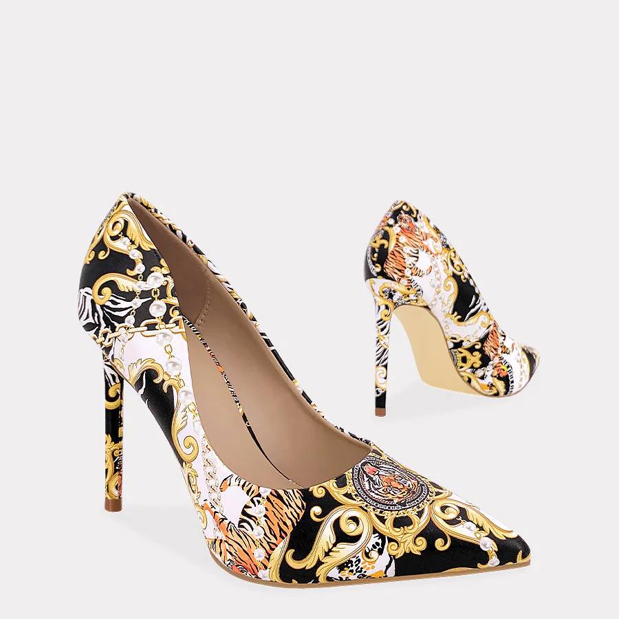 IVORY/BLACK PUMP SHOES