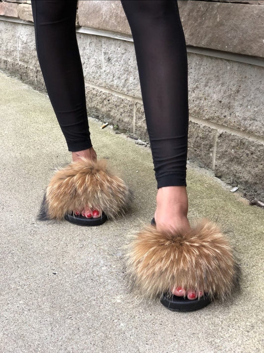 TAN OPEN TOE FURRY HOUSE SLIPPERS
